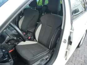 Škoda Kamiq (2023) thumbnail 16