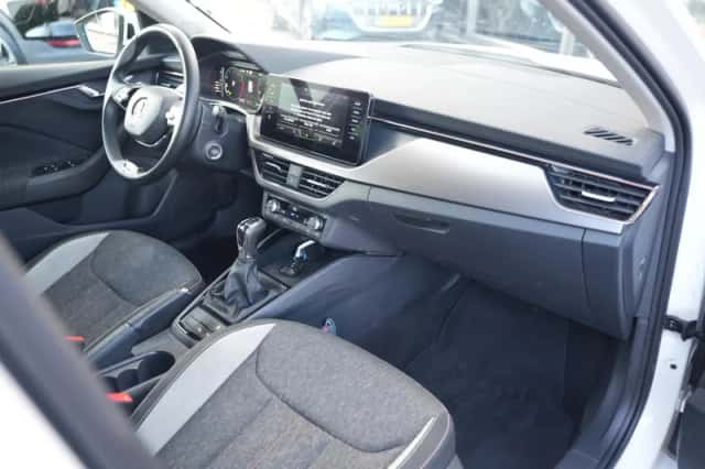 Škoda Kamiq (2023) thumbnail 6
