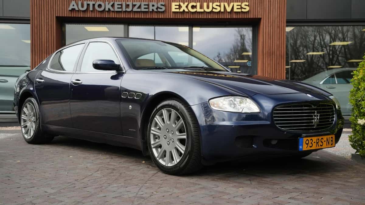 Maserati Quattroporte (2004) — foto 1
