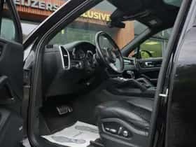 Porsche Cayenne (2018) thumbnail 16