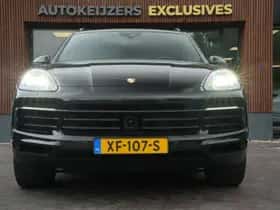 Porsche Cayenne (2018) thumbnail 3