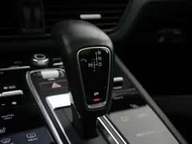 Porsche Cayenne (2018) thumbnail 42