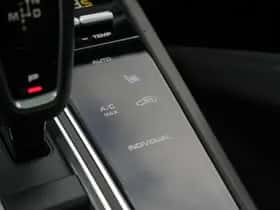Porsche Cayenne (2018) thumbnail 44