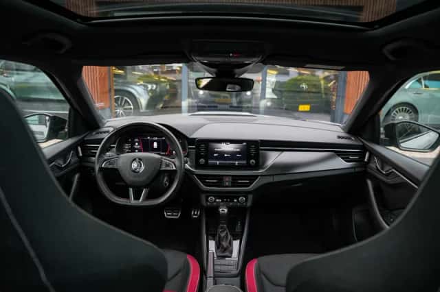 Škoda Kamiq (2020) thumbnail 2