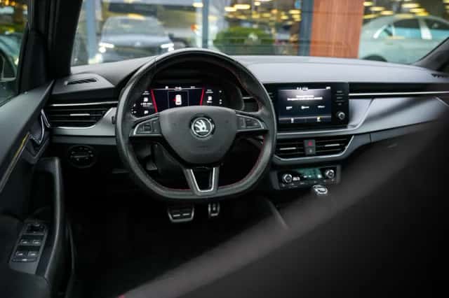 Škoda Kamiq (2020) thumbnail 4