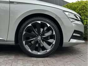 Škoda Superb (2022) thumbnail 11