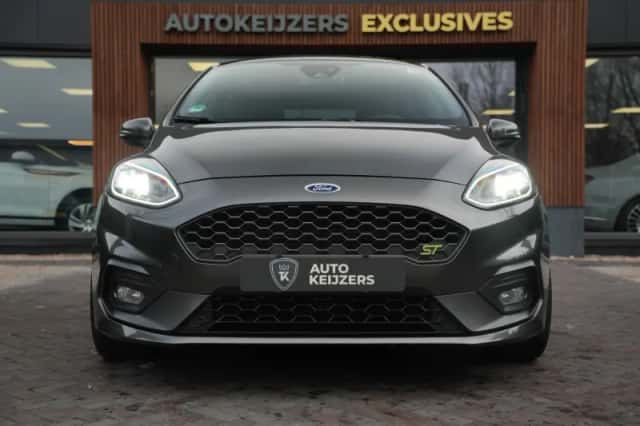 Ford Fiesta (2019) thumbnail 3