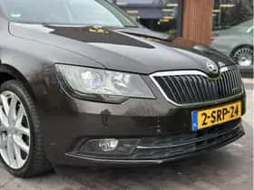 Škoda Superb thumbnail 2