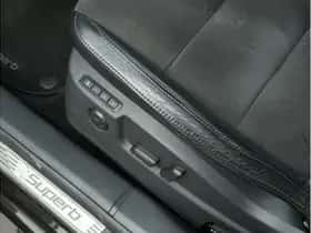 Škoda Superb thumbnail 16