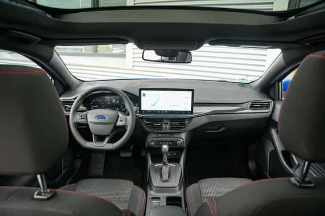 Ford Focus (2024) thumbnail 2