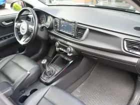 Kia Rio (2017) thumbnail 21