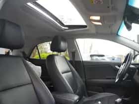 Kia Rio (2017) thumbnail 4