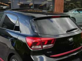 Kia Rio (2017) thumbnail 37