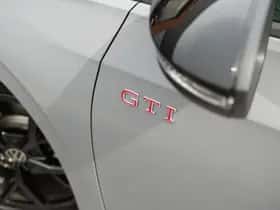Volkswagen Golf thumbnail 19