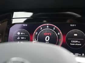 Volkswagen Golf (2024) thumbnail 25