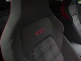 Volkswagen Golf thumbnail 30