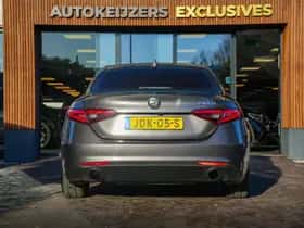 Alfa Romeo Giulia thumbnail 10