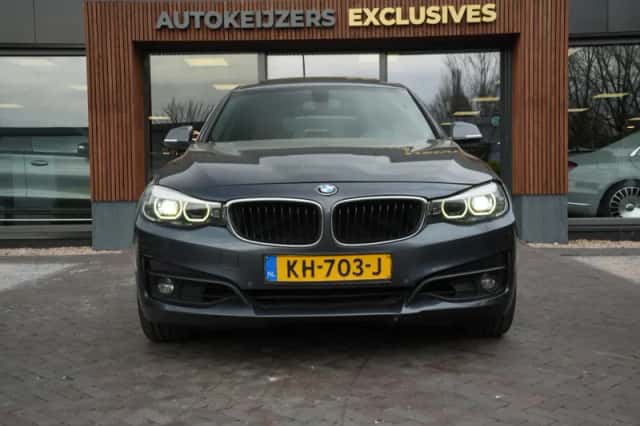 BMW 3-Serie (2016) thumbnail 3