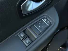 Renault Clio thumbnail 12