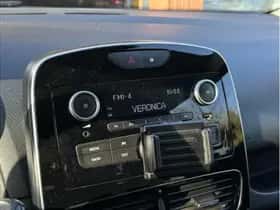 Renault Clio thumbnail 17