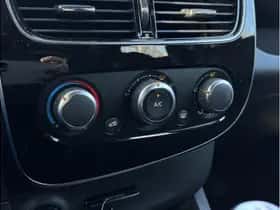 Renault Clio thumbnail 21