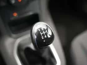 Ford Fiesta (2014) thumbnail 22