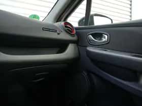 Renault Clio (2017) thumbnail 21