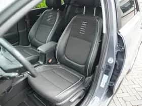 Kia Rio (2023) thumbnail 14