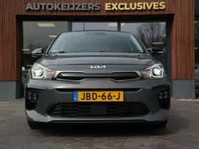 Kia Rio (2023) thumbnail 3