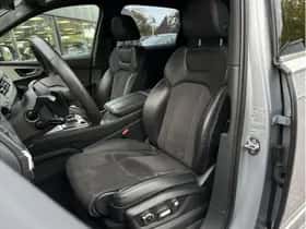 Audi Q7 (2015) thumbnail 2