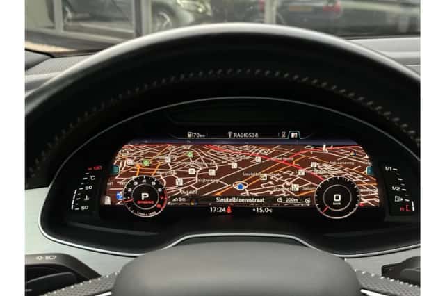 Audi Q7 (2015) thumbnail 6