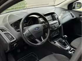 Ford Focus (2017) thumbnail 11