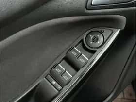 Ford Focus (2017) thumbnail 10