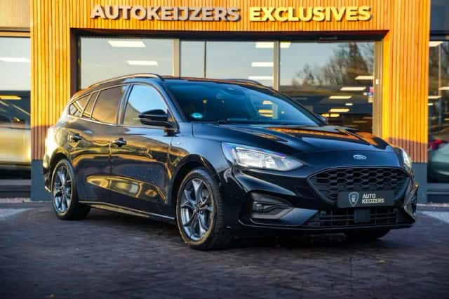 Ford Focus (2019) thumbnail 1