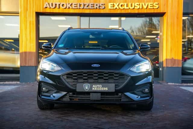 Ford Focus (2019) thumbnail 3