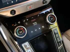 Jaguar I-Pace thumbnail 16