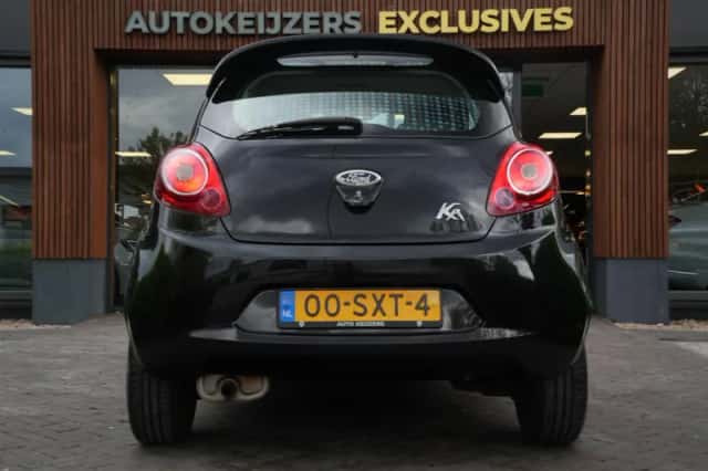 Ford Ka (2012) thumbnail 3