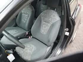 Ford Ka (2012) thumbnail 4