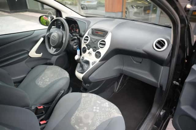 Ford Ka (2012) thumbnail 6
