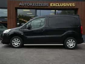 Peugeot Partner (2012) thumbnail 3