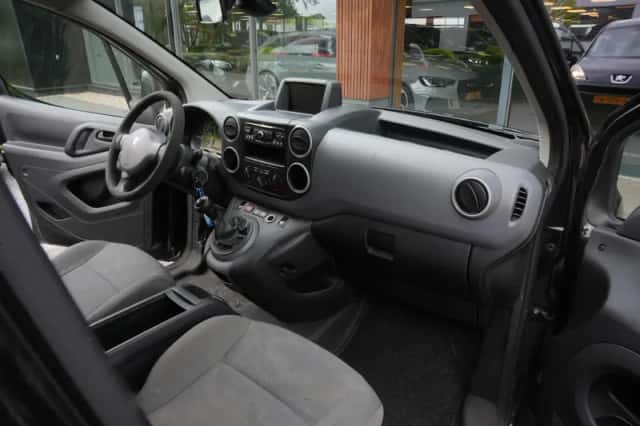 Peugeot Partner (2012) thumbnail 6