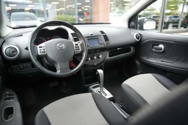 Nissan Note (2011) thumbnail 2