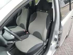 Nissan Note (2011) thumbnail 6