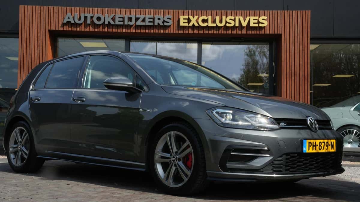 Volkswagen Golf — foto 1