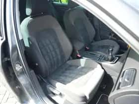 Volkswagen Golf thumbnail 18