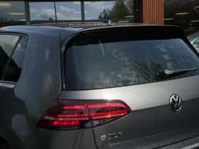 Volkswagen Golf thumbnail 24