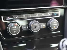 Volkswagen Golf thumbnail 28