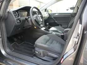 Volkswagen Golf thumbnail 4