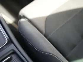 Volkswagen Golf thumbnail 33