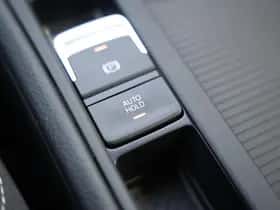 Volkswagen Golf thumbnail 38